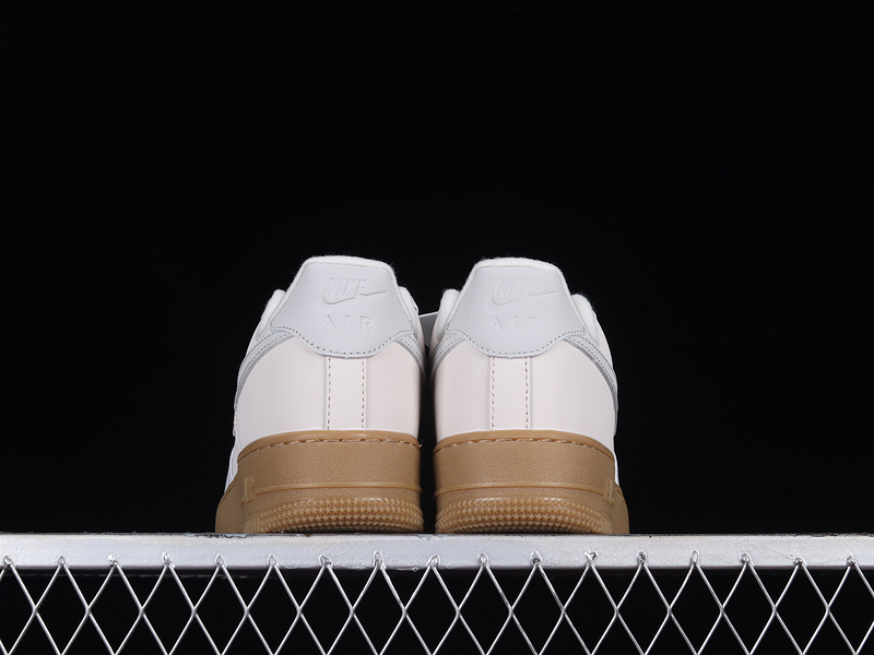 Air Force 1 Low 07 Beige/Light Blue/Gum 15