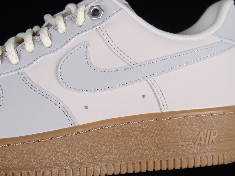 Air Force 1 Low 07 Beige/Light Blue/Gum 29