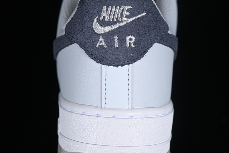 Nike Air Force 1 '07 Low Pure Platinum/Wolf Grey/White/Light Carbon 9