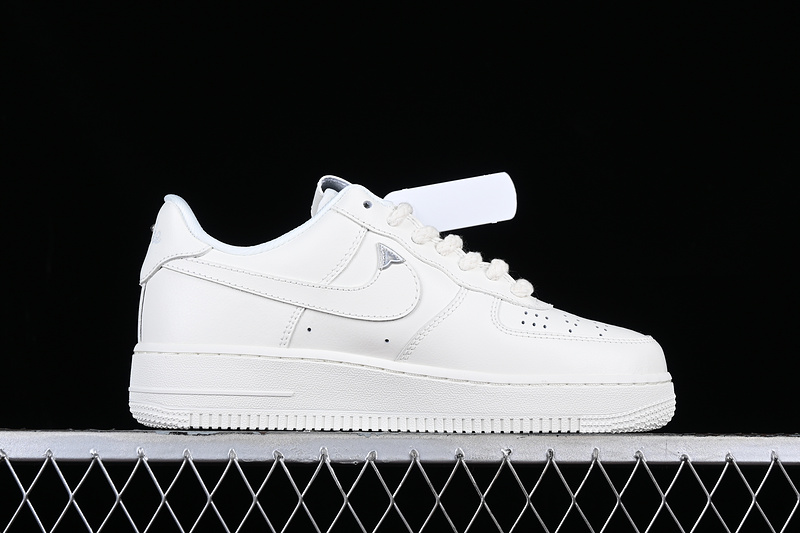 Nike Air Force 1 '07 Lv8 Needlework Sail/Metallic Silver/Tawny/Sail 13