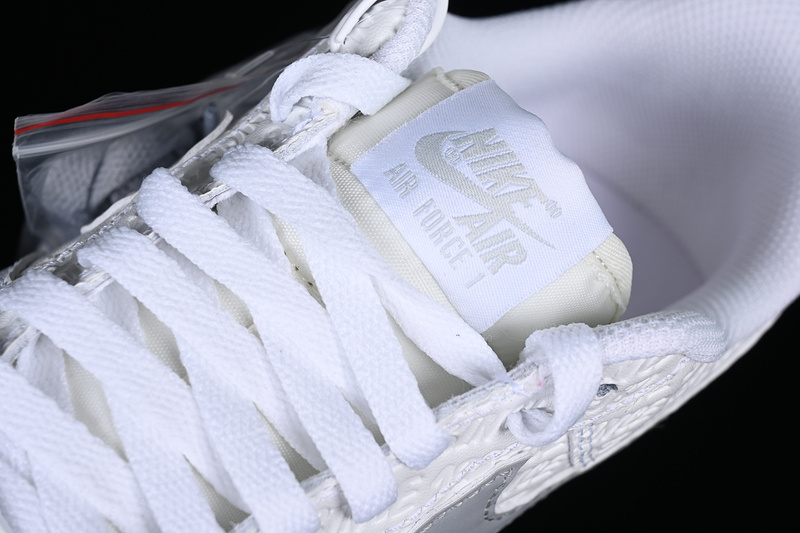 Air Force 1 Low Since 1982 Summit White/Metallic Silver/White/Sail 17