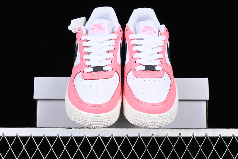 Nike Air Force 1 '07 Low Black/White/Pink 9