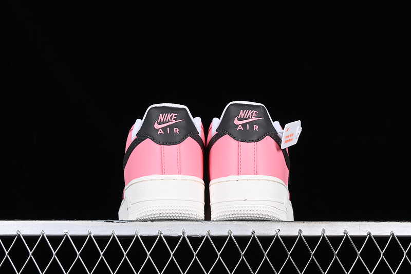 Nike Air Force 1 '07 Low Black/White/Pink 17