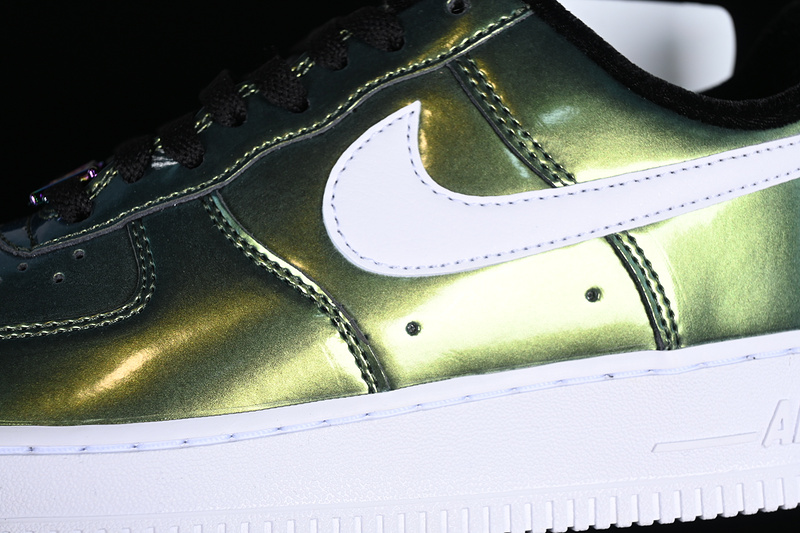 Air Force 1 Low Iridescent Black/White/Black/White 17