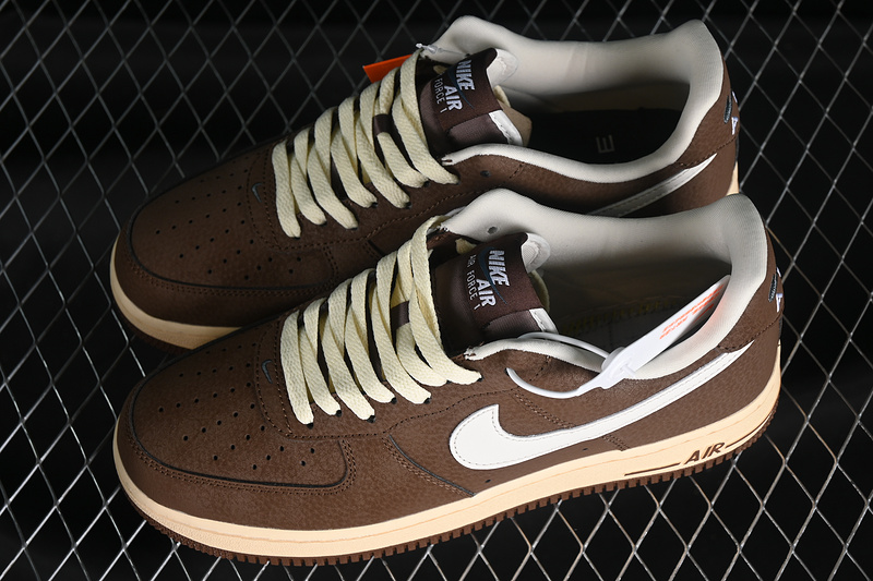 Nike Air Force 1 '07 Low Cacao Wow/Coconut Milk/Vintage Green/Sail 19