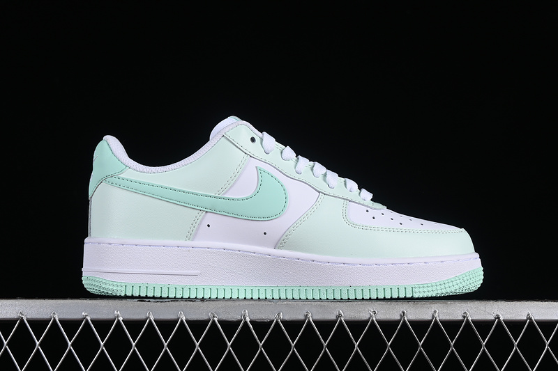 Nike Air Force 1 '07 Low Barely Green/Mint Foam/White 3