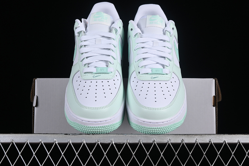 Nike Air Force 1 '07 Low Barely Green/Mint Foam/White 5