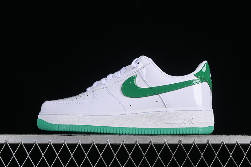 Nike Air Force 1 '07 Low Platinum Tint/Stadium Green 27