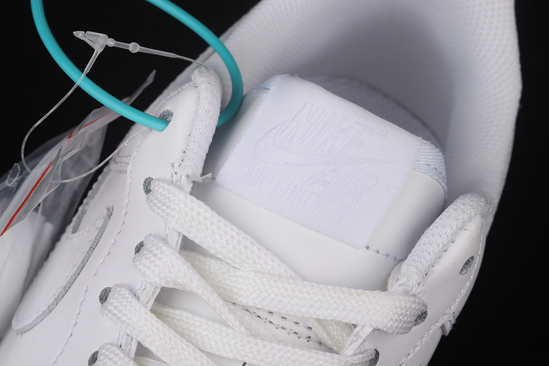 Air Force 1 Low White Noctilucent White/White/White 21