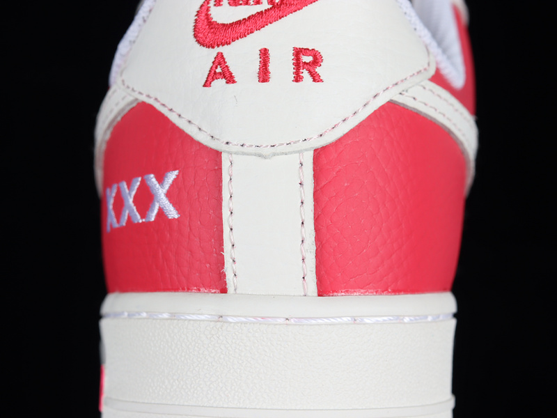 Nike Air Force 1 '07 Low White/Red/White 21