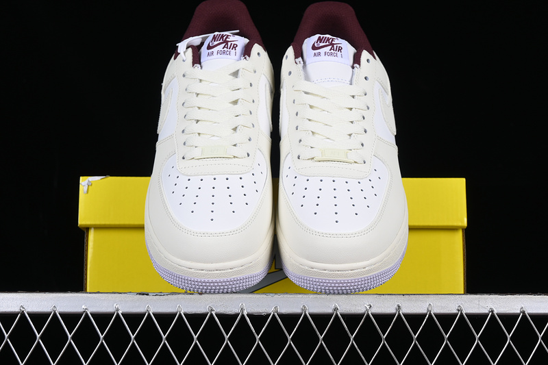 Nike Air Force 1 '07 Low White/Beige/Red 27