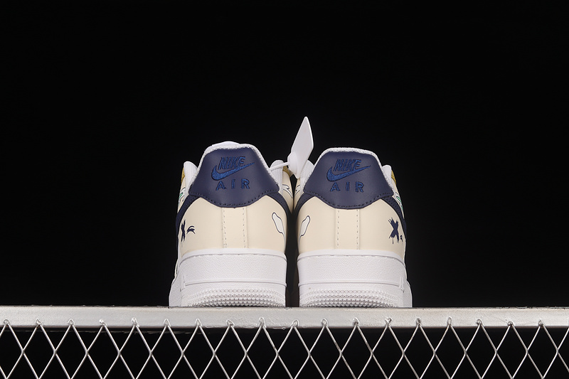 Nike Air Force 1 '07 Low Summit White/Pale Ivory 31