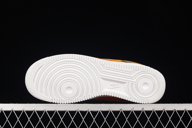 Air Force 1 Low 07 White/Black/Orange 25