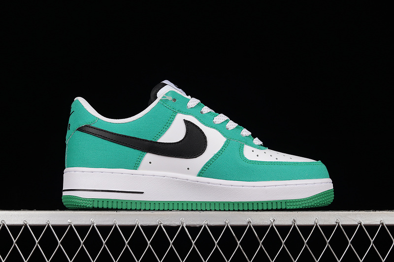 Nike Air Force 1 '07 Low Green/Black/White 19