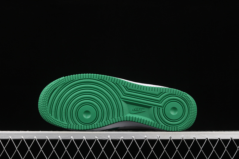 Air Force 1 Low 07 Lv8 Green/White/Black 13