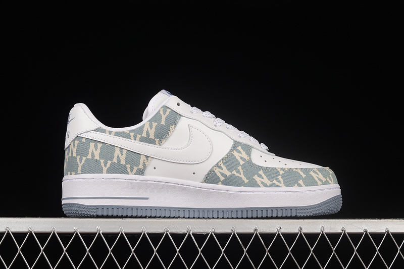 Nike Air Force 1 '07 Low White/Light Blue/White 17