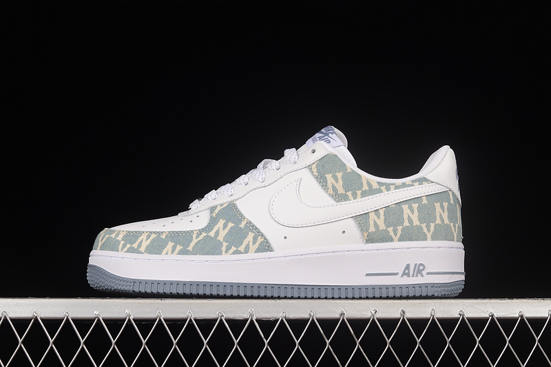 Nike Air Force 1 '07 Low White/Light Blue/White 31