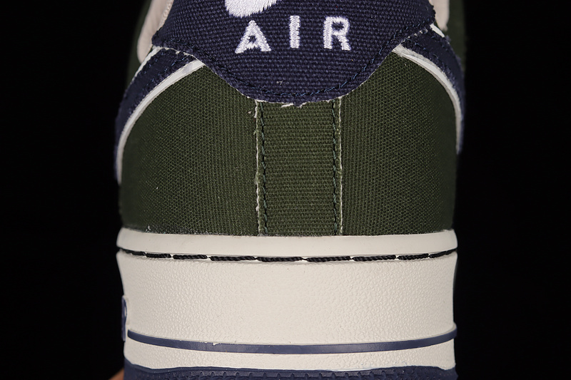 Air Force 1 Low 07 Dark Green/White/White 13