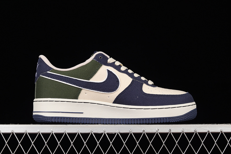 Air Force 1 Low 07 Dark Green/White/White 19