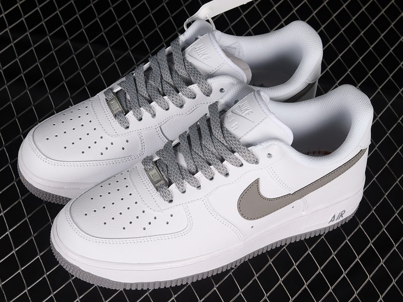 Air Force 1 Low 07 White/Grey/White 27