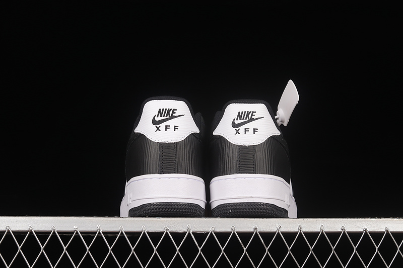 Air Force 1 Low Tuxedo Black/White/Black 11