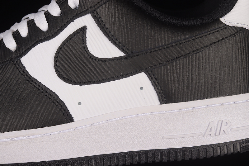 Air Force 1 Low Tuxedo Black/White/Black 31