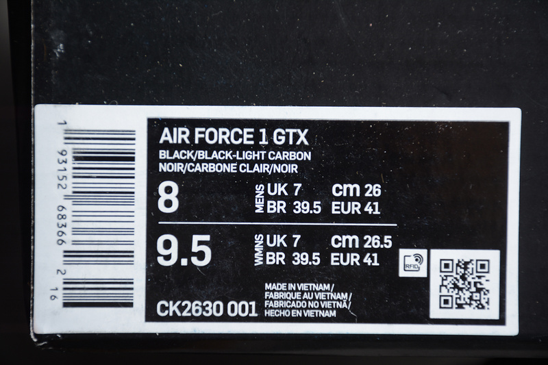 Air Force One Low Gore-Tex Black/Light Carbon/Bright Ceramic 25