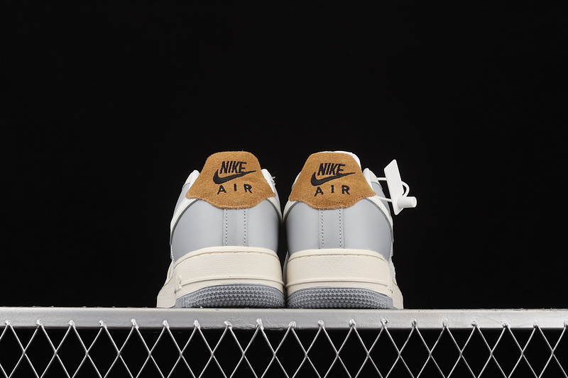 Air Force 1 Low 07 White/Jaune Brun/Grey 7