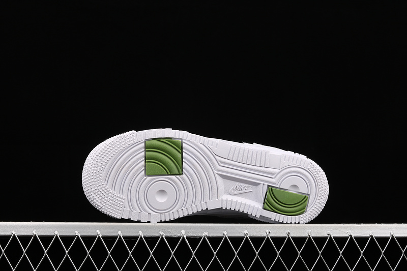 Air Force 1 Pixel White/White/Green 17