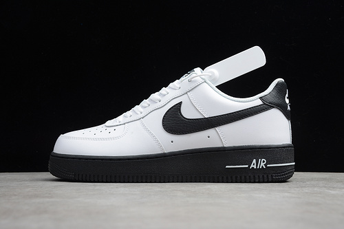 Air Force 1 Low University Black White/Black 5