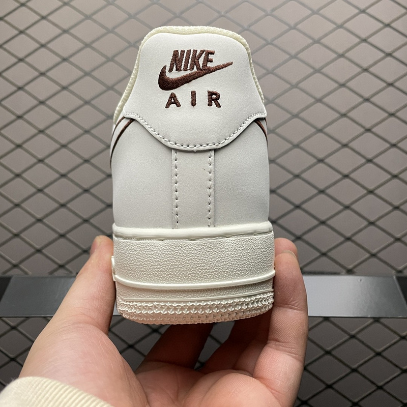 Air Force 1 O7 Low White/White/Coffee 17