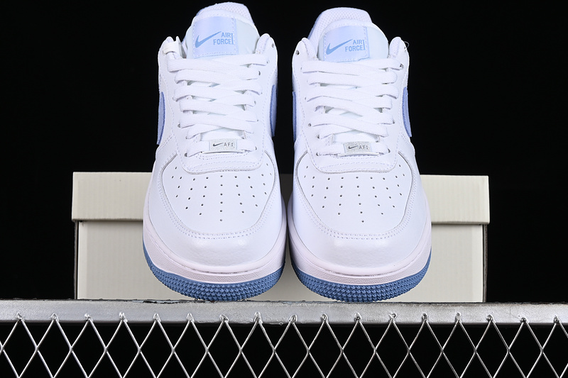 Nike Air Force 1 '07 Low Whie/Blue 19