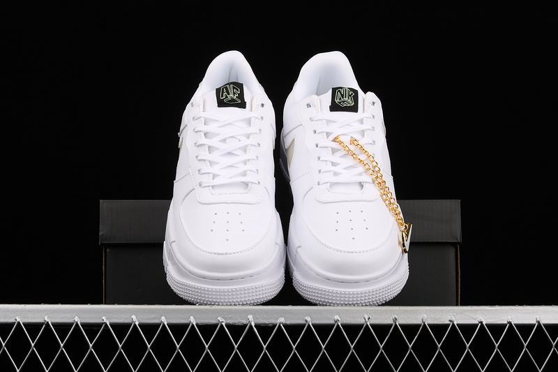 Air Force 1 Pixel White/White/Gold 3