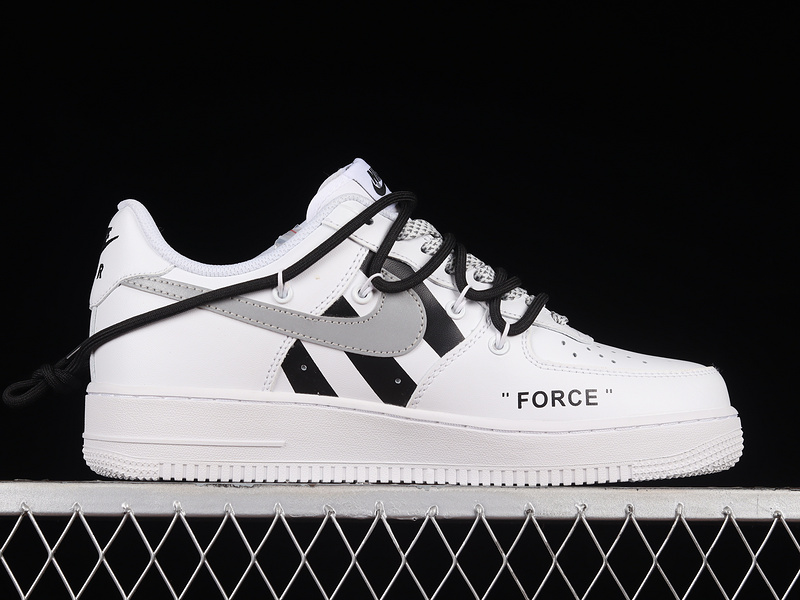 Air Force 1 Low 07 White/Black/Silver 21