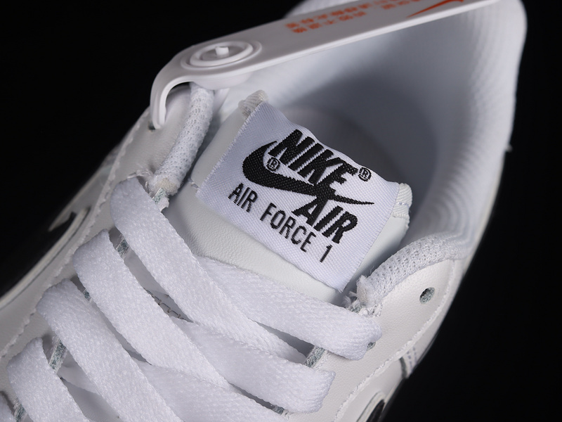 Nike Air Force 1 '07 Low White/Black 17