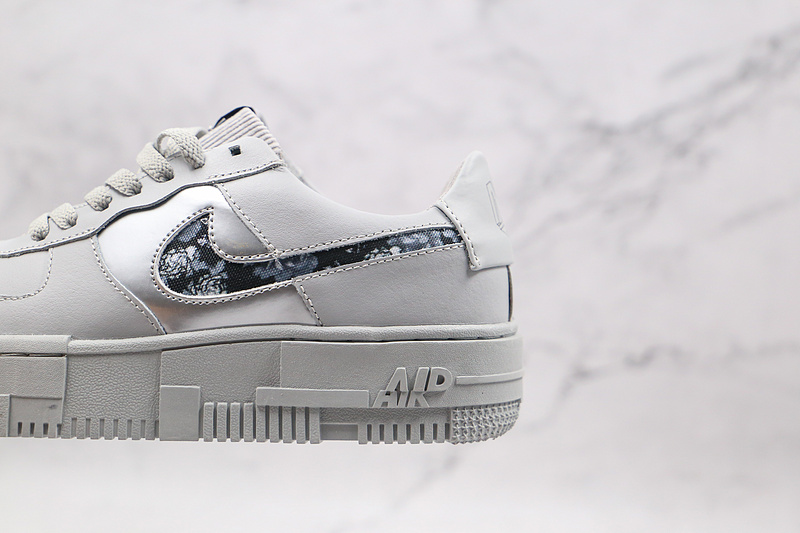 Air Force 1 Low Pixel Se White/Silver/Black 11