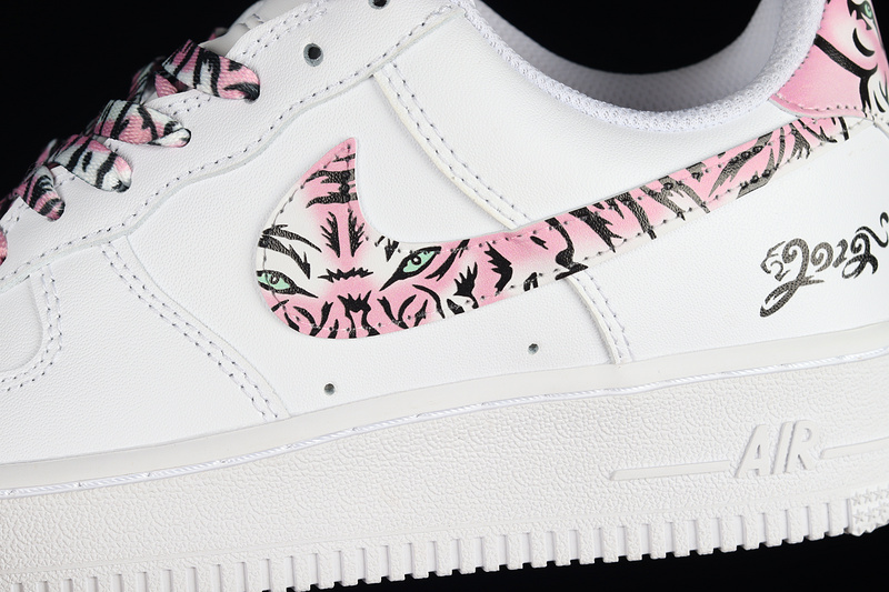 Air Force 1 Low 07 Essential White/Pink/Black 11