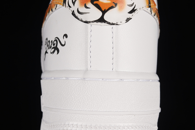 Air Force 1 Low 07 White/Tiger/Black 29