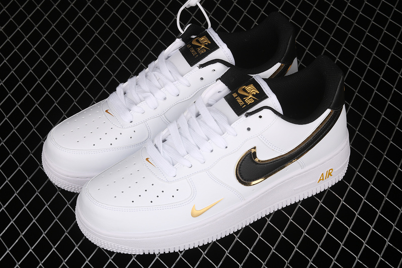 Air Force 1 Low 07 White/Black/Gold 31