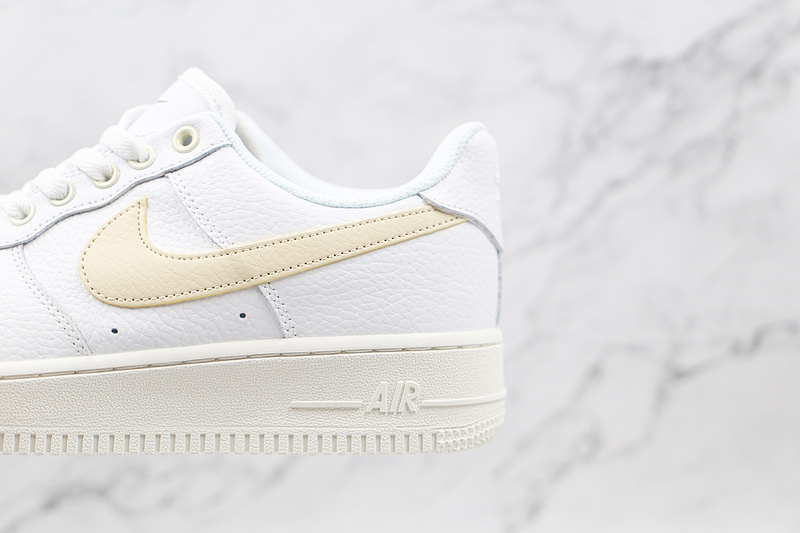 Air Force 1 Low 07 Light Bone Summit White/White/ Solar Flare/Starfish 19