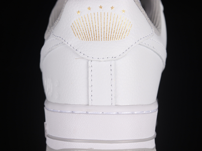 Nike Air Force 1 '07 White/Gold 25