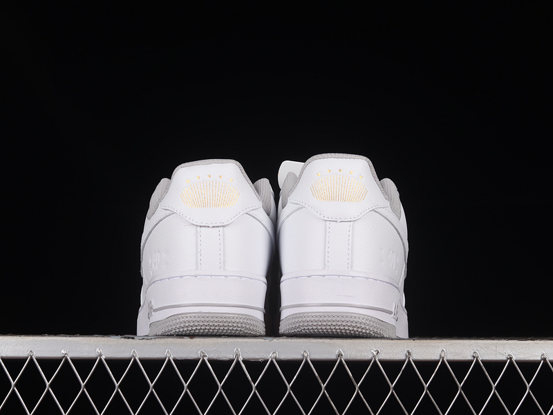 Nike Air Force 1 '07 White/Gold 29