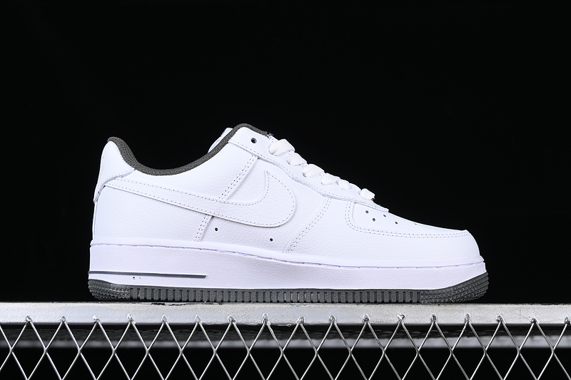 Nike Air Force 1 '07 Low White/Black/Gold 7