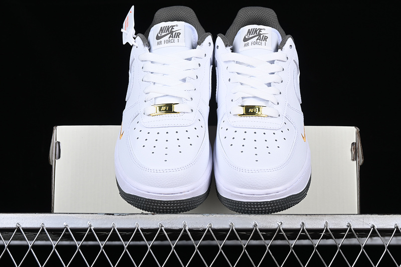 Nike Air Force 1 '07 Low White/Black/Gold 19