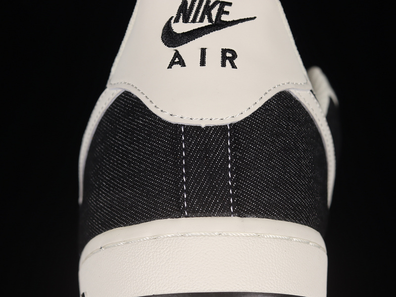 Air Force 1 Low 07 Black/Black/Cream 21