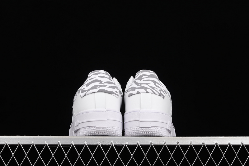 Air Force 1 Pixel Zebra White/White/Grey 31