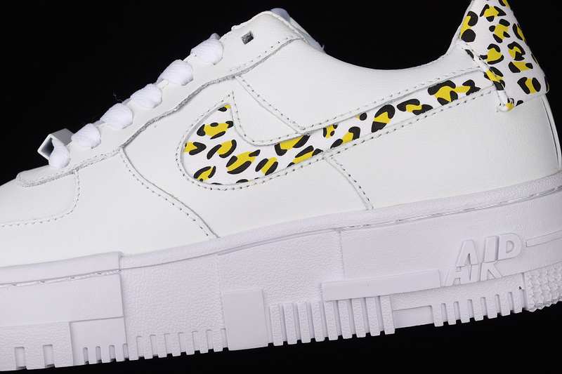 Air Force 1 Pixel Se Leopard White/Black/Yellow 7