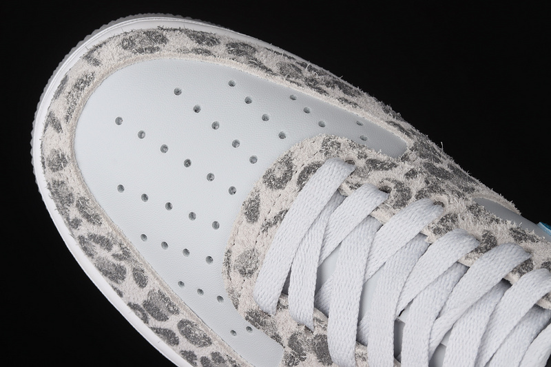 Air Force 1 Low Premium Snow Leopard Pure Platinum/Light Blue Fury/Black 29