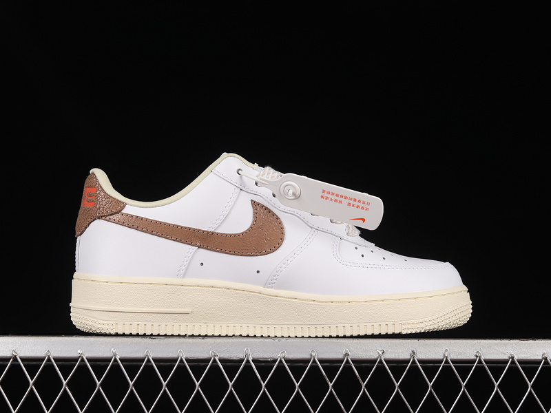 Air Force 1 Low 07 Lx White/Coconut Milk/Team Orange/Archaeo Brown 19