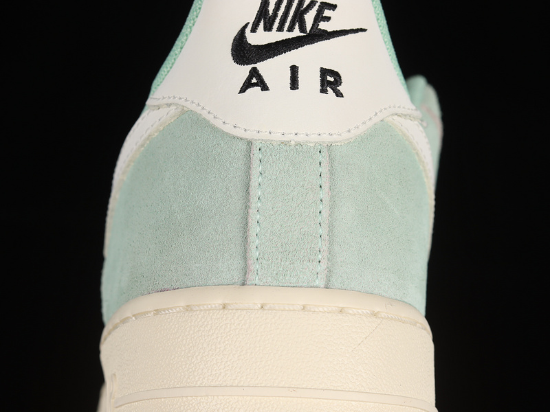 Air Force 1 Low 07 Lv8 Certified Fresh Enamel Green/Sail/Enamel Green 25